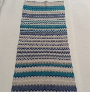 NWT Halogen 100% Cashmere Chevron Patterned Oblong Scarf